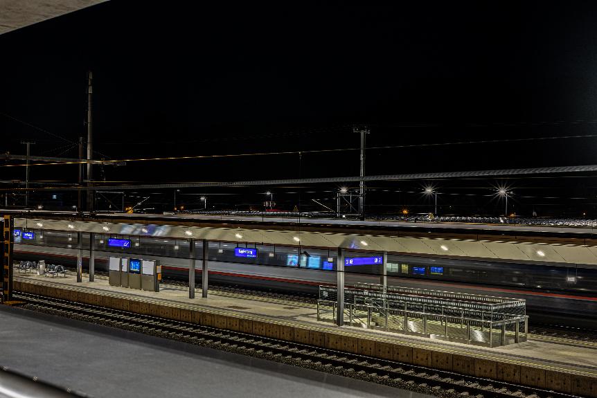 advantages of wordpress over competitors